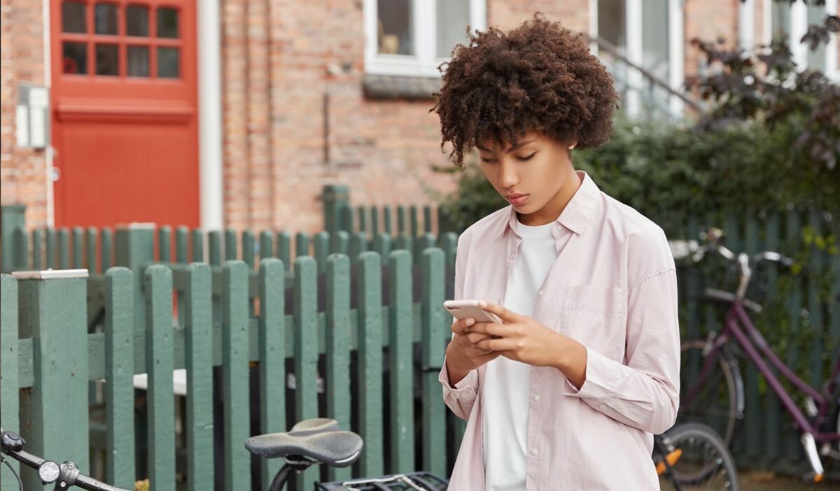 how do i get a free obama phone