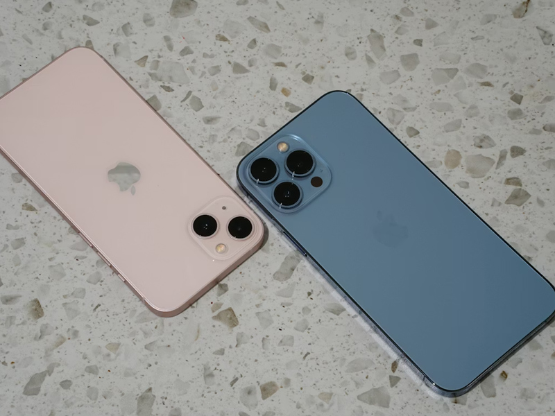 free-iphone-13-government-phone