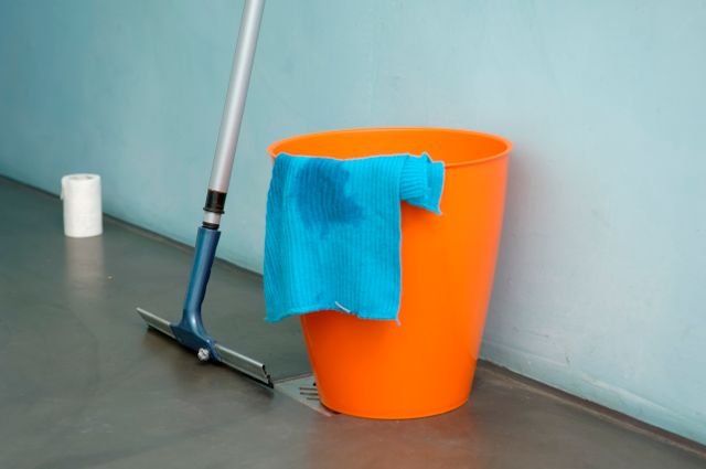 how to clean baseboards without removing paint