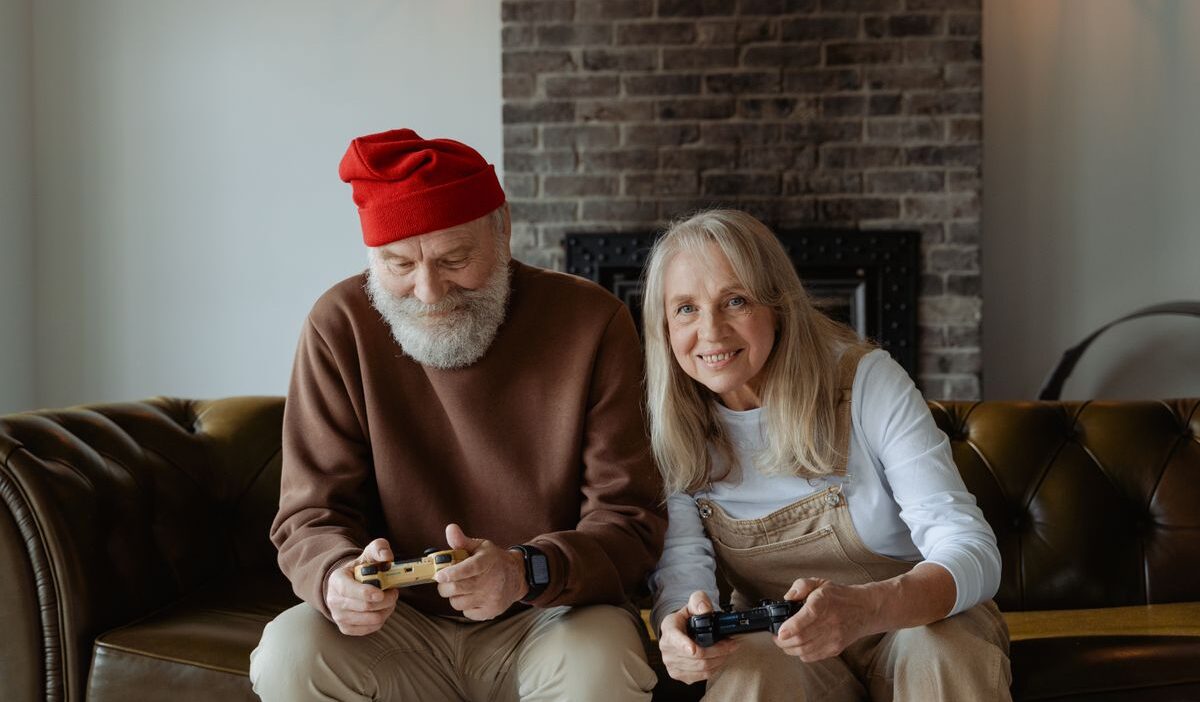Fun party games for seniors feature