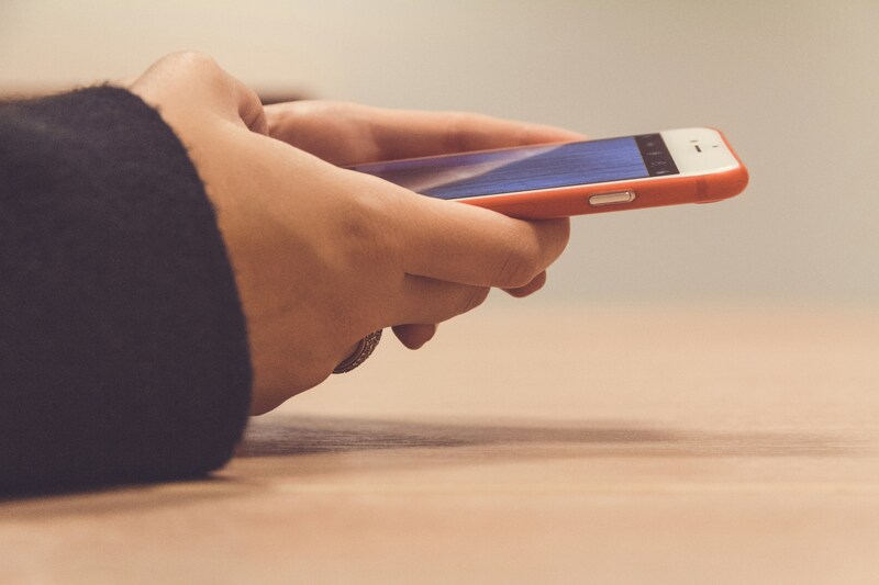 simple-cell-phone-for-seniors