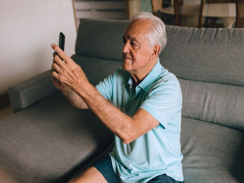 flip-phone-for-seniors