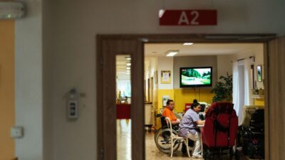 in-home-dementia-care-costs